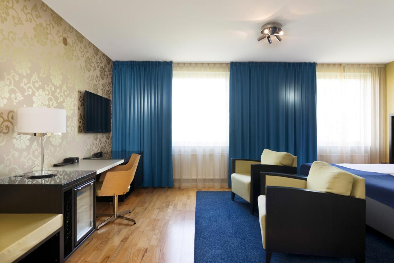 Profilhotels Savoy يونشوبينغ المظهر الخارجي الصورة
