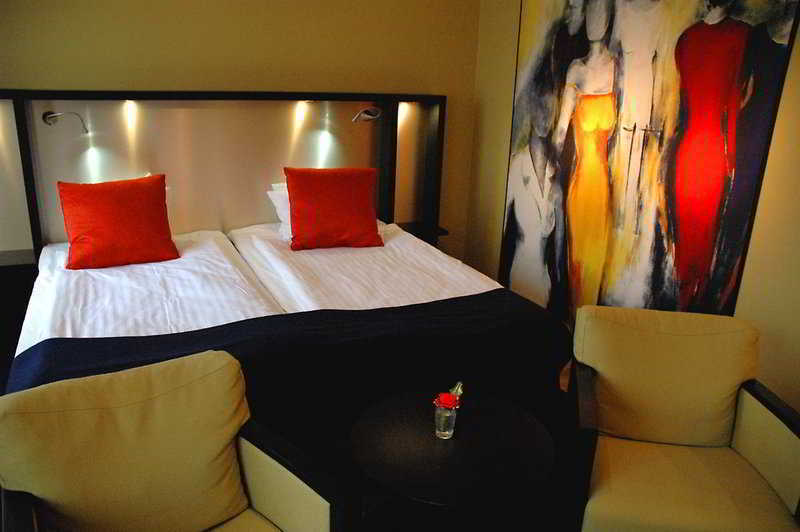 Profilhotels Savoy يونشوبينغ المظهر الخارجي الصورة